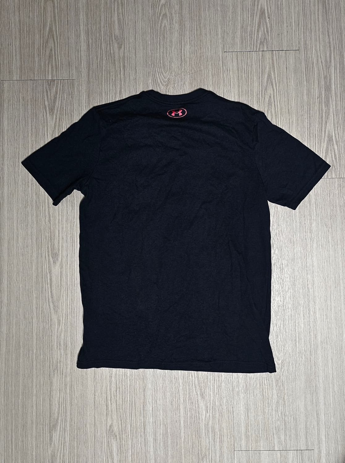 정품)언더아머 머슬핏 반팔 m사이즈 상품이미지3