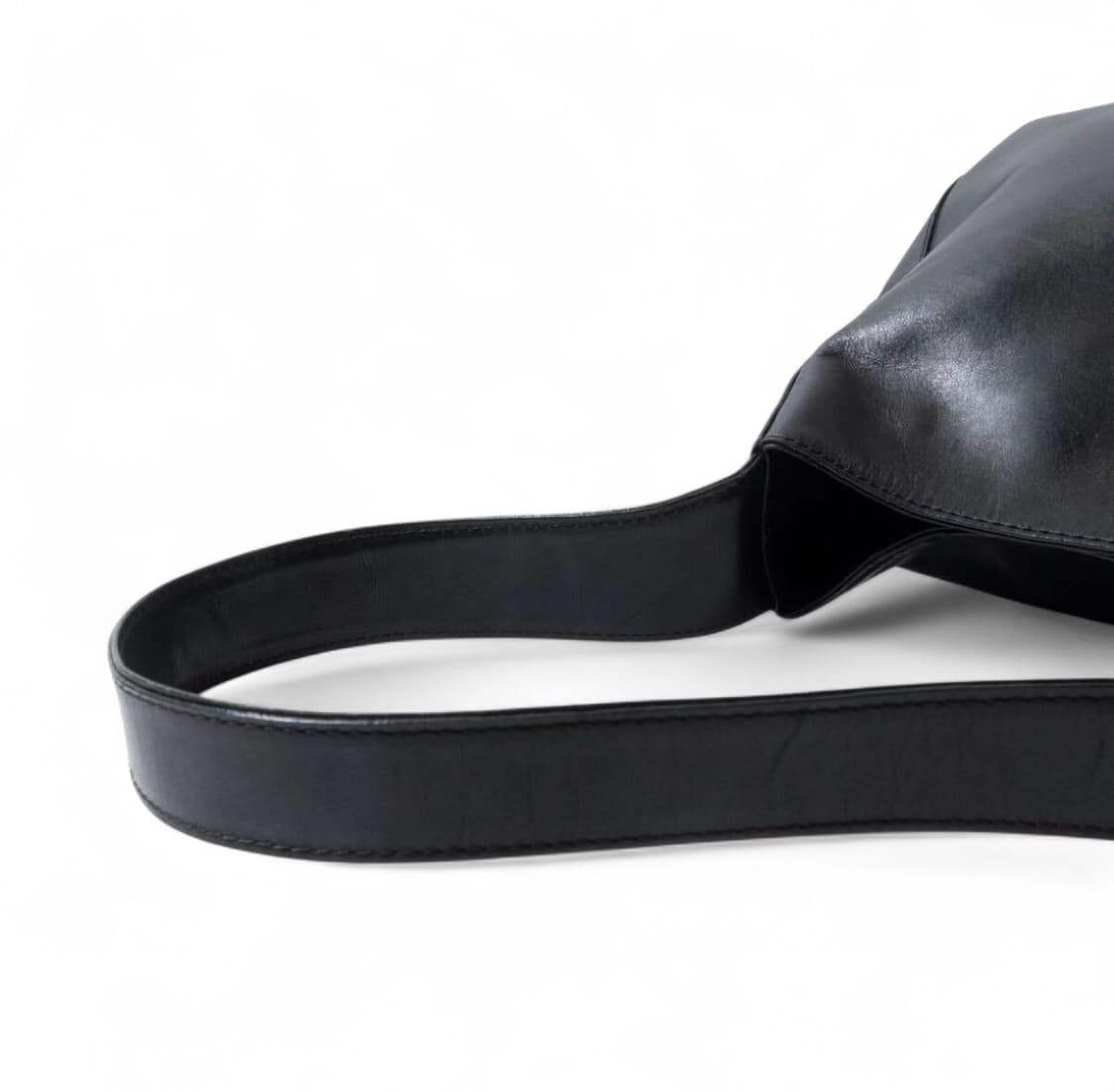 마가렛 호웰 소가죽 원숄더백 상품이미지4