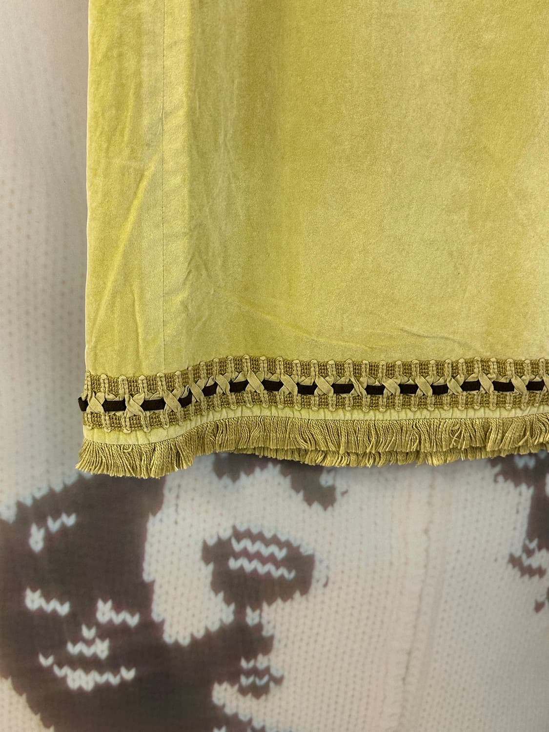 BURBERRY 버버리 라임 스웨이드 태슬 미디스커트 상품이미지2