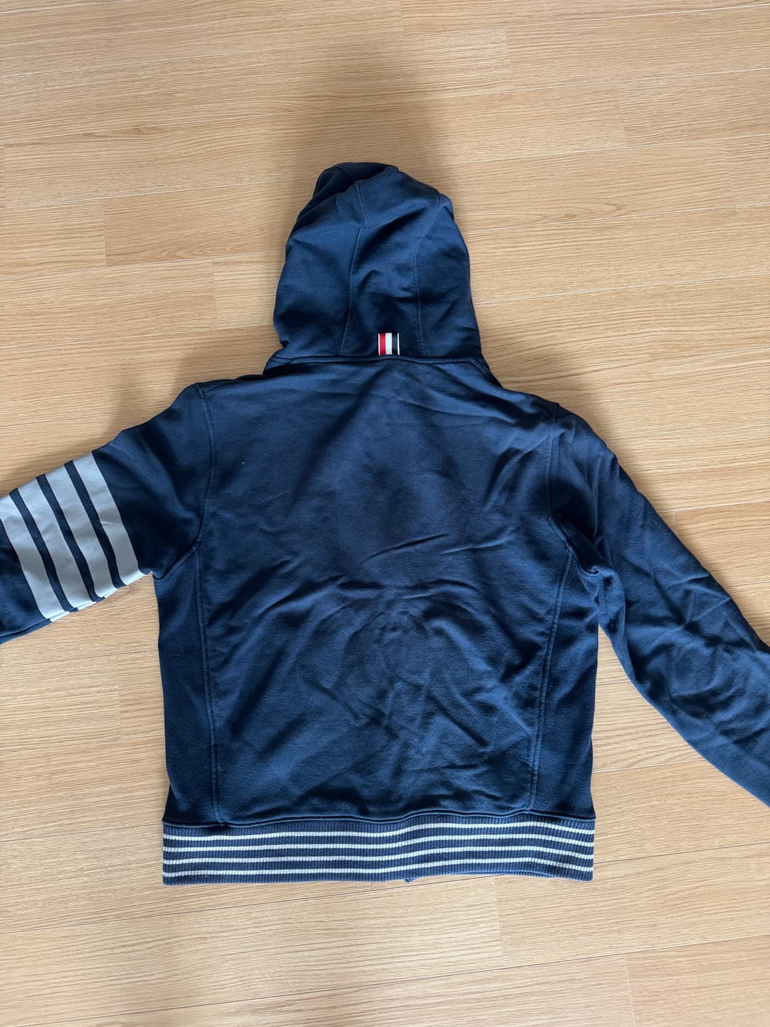 톰브라운 후드집업 상품이미지5