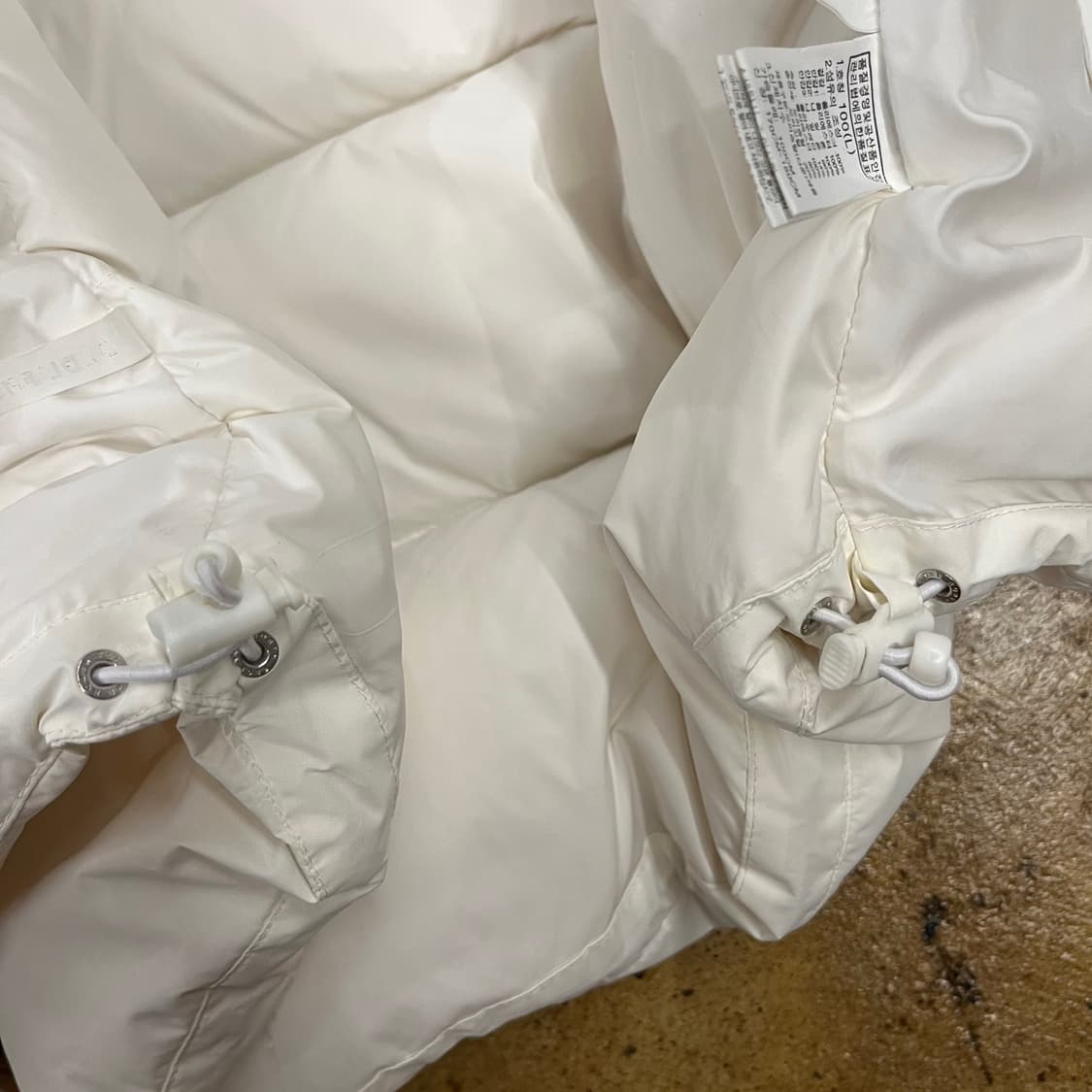 노스페이스 화이트 후드 패딩 조끼  상품이미지6