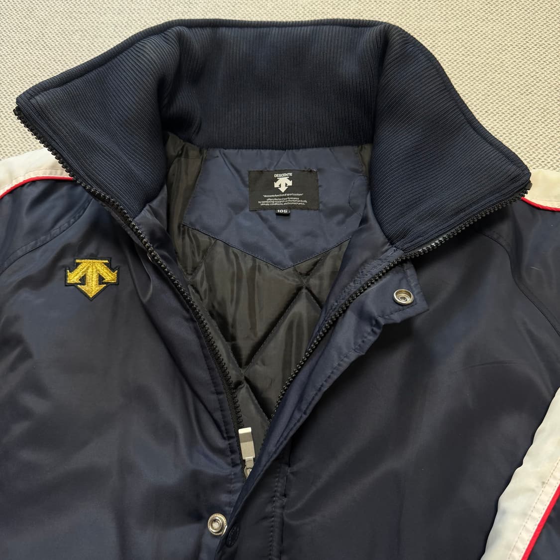 데상트 베이스볼 스타디움 자켓 상품이미지2