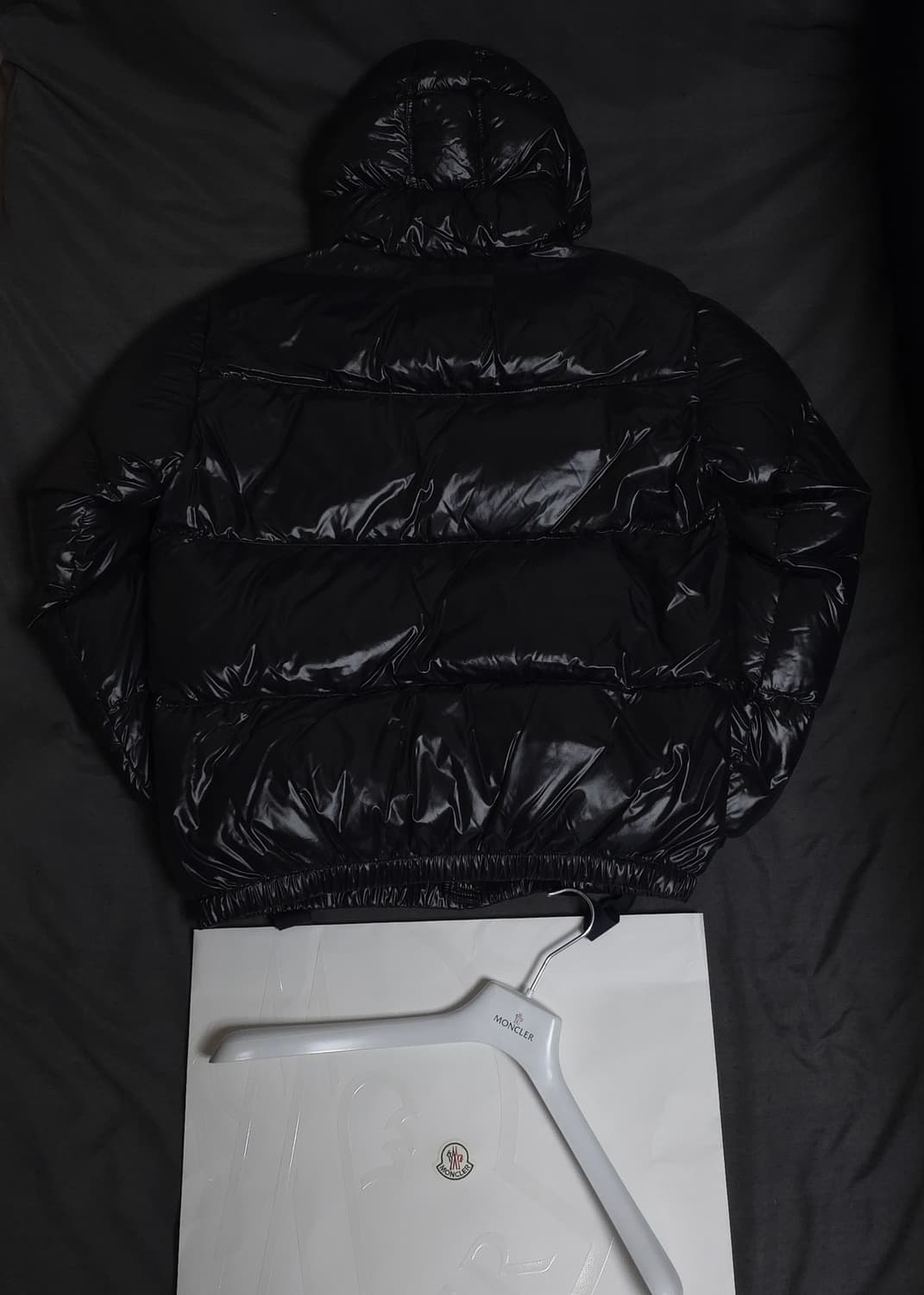 [3] 몽클레어 알릭스 22FW 알몬드 패딩 블랙 상품이미지2