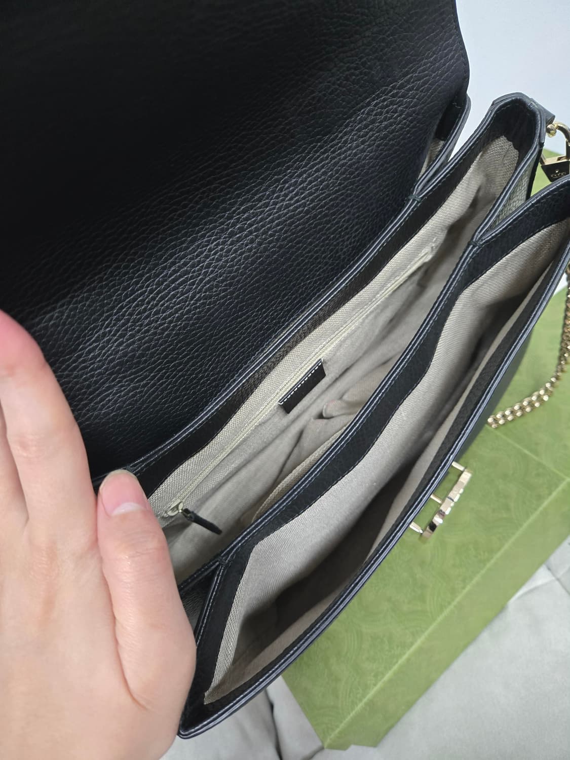 [보증서 정품] 구찌 인터로킹 탑핸들백 상품이미지2