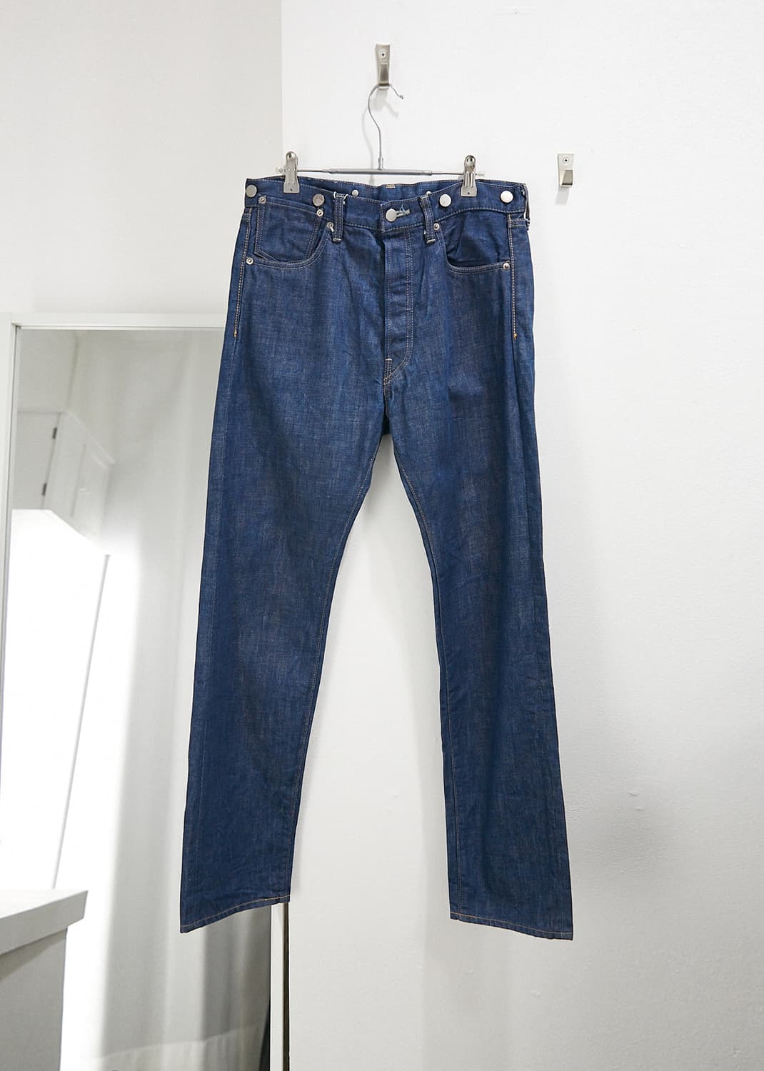 Cinch Back Denim Pants 상품이미지1
