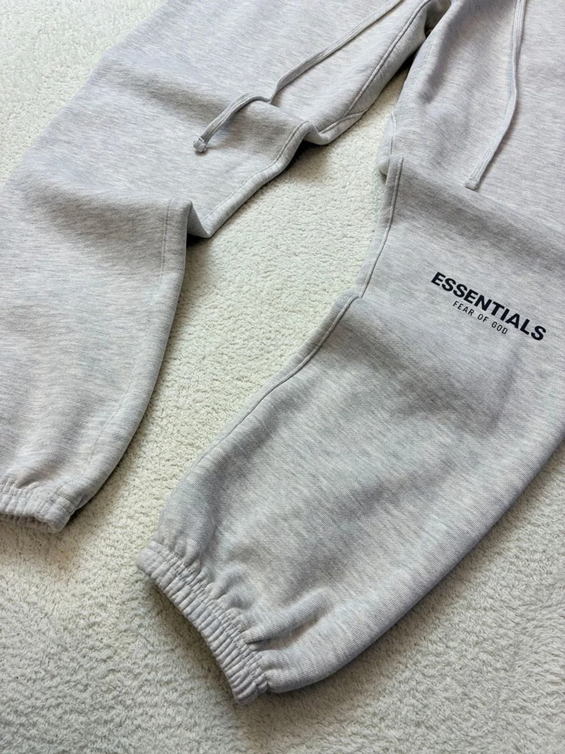 에센셜 피어오브갓 로고 베이직 스웻 조거 팬츠 PN5848 상품이미지4