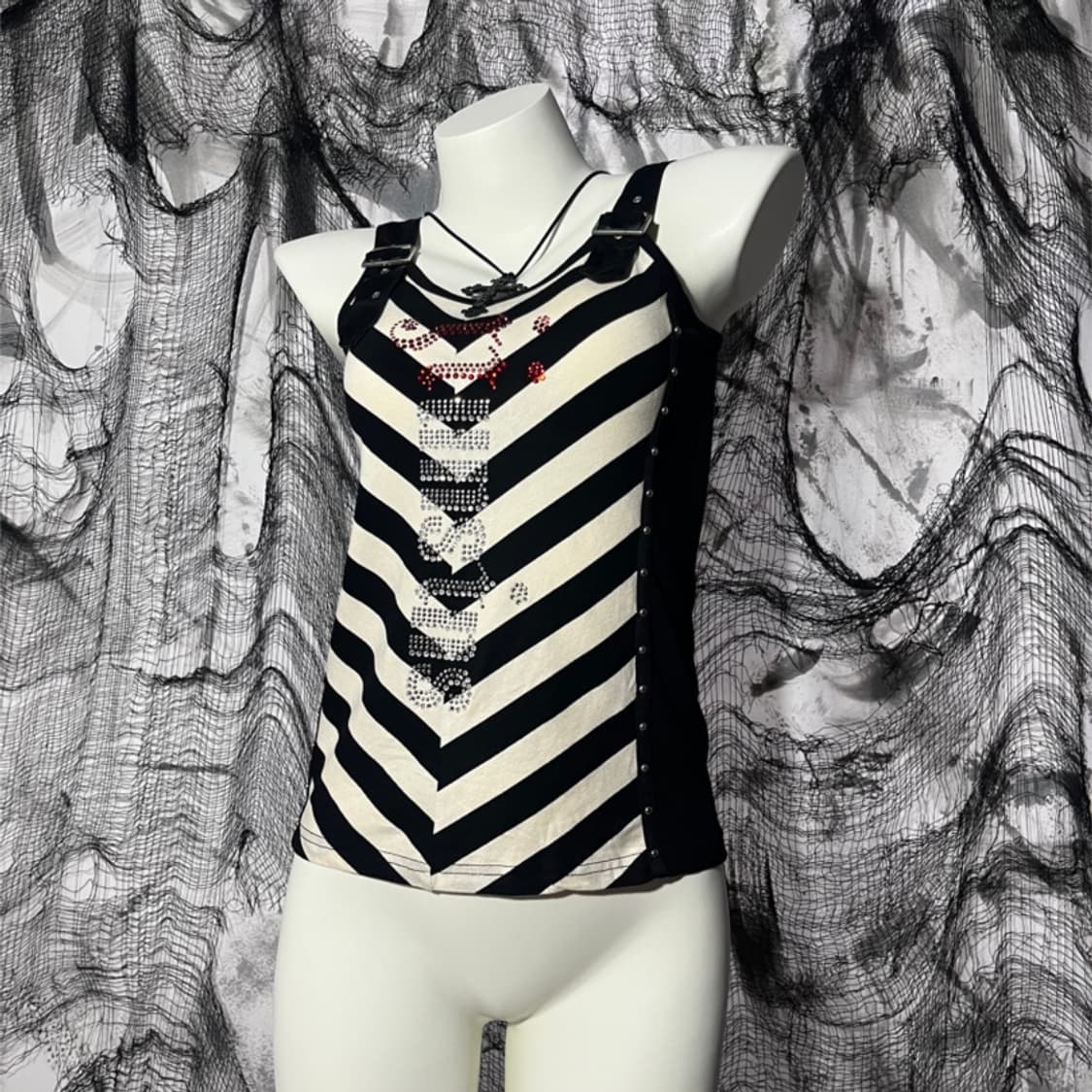 Y2K Cubic  eyelet Detail sleeveless 상품이미지1