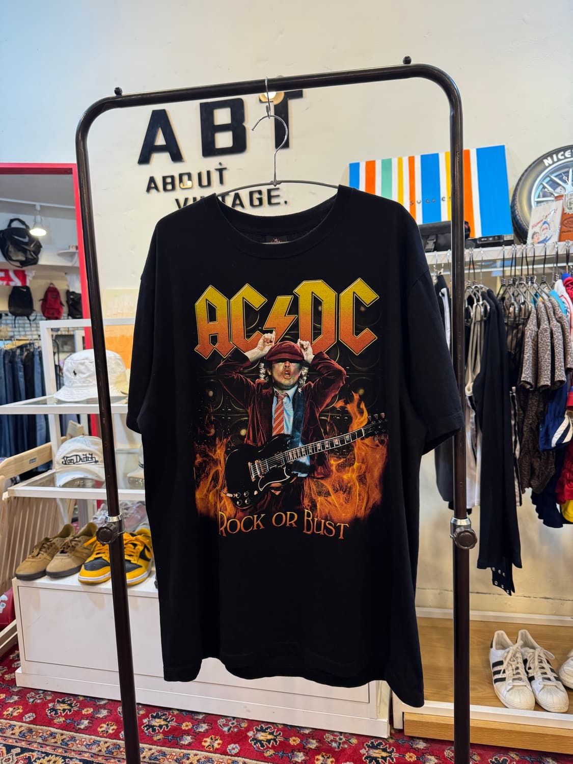 AC/DC 앵거스영 프린팅 반팔 티셔츠 XL 상품이미지1
