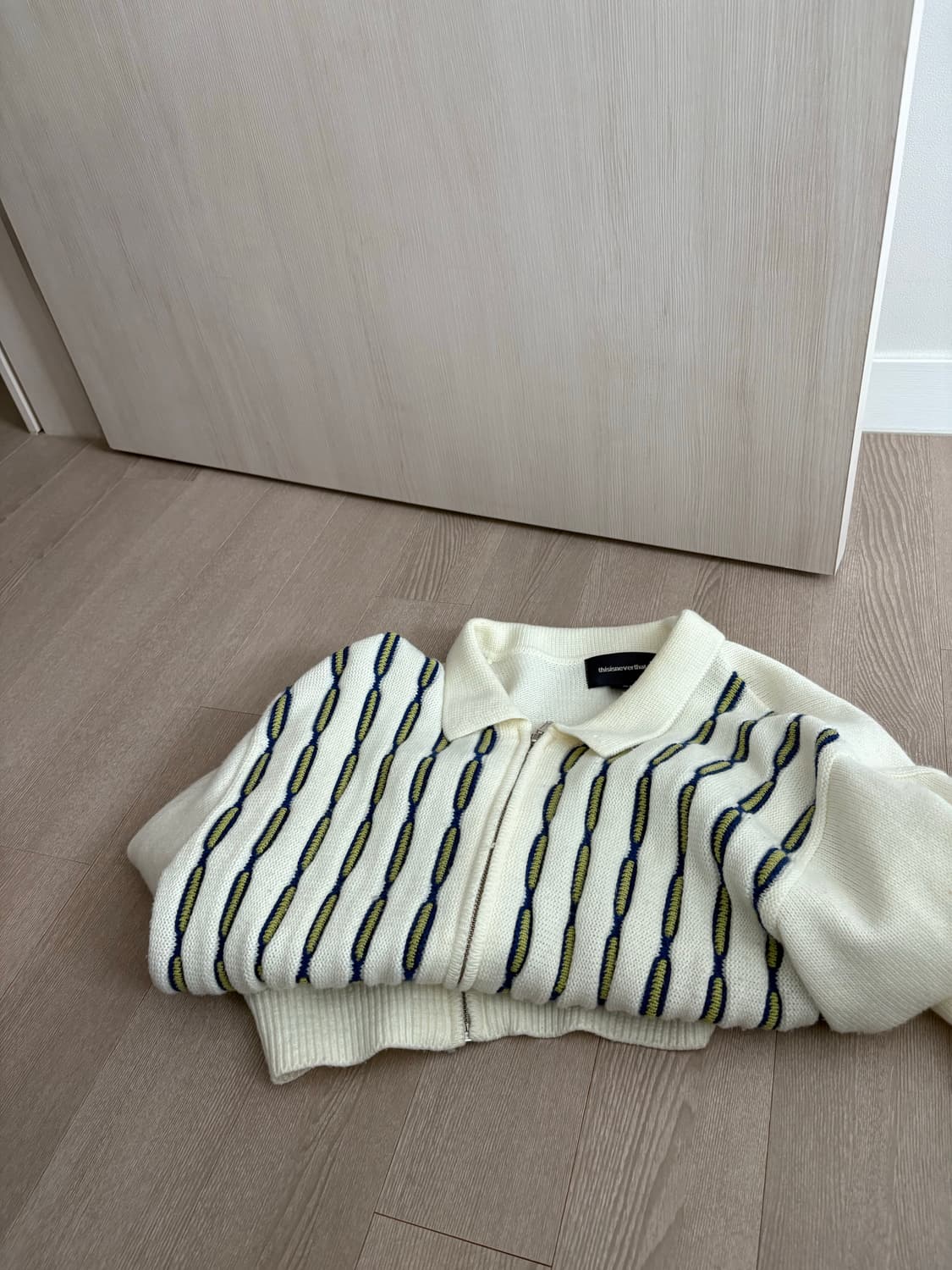 thisisneverthat Knit Zip-Up – Ivory Patt 상품이미지2