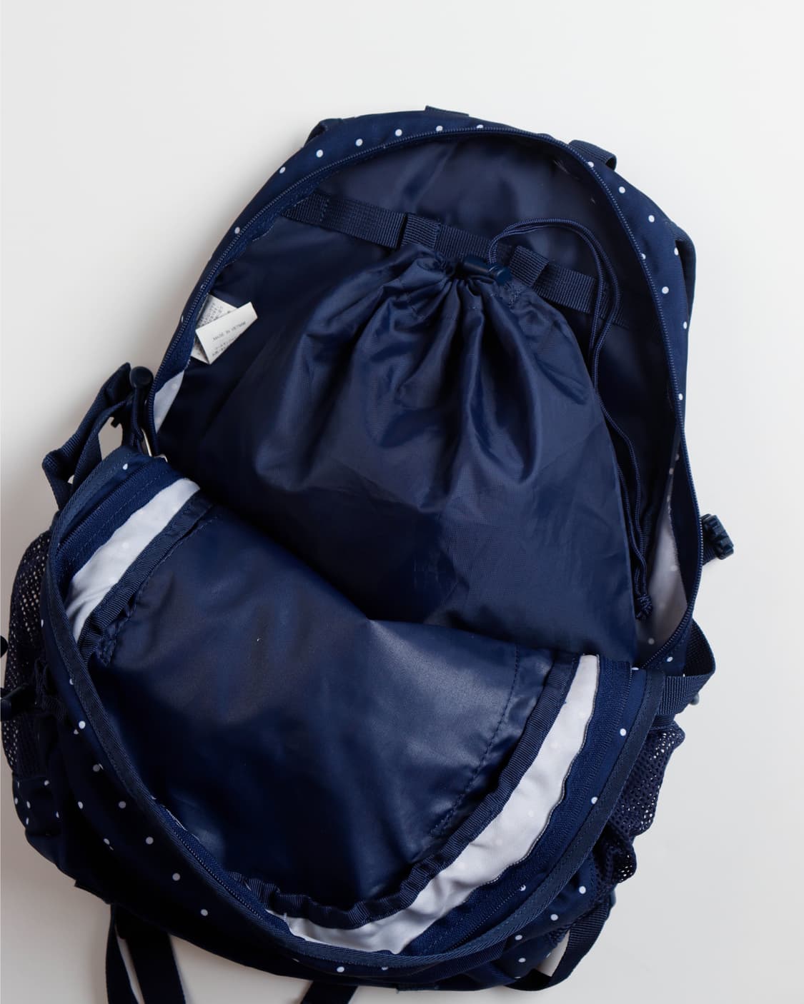 [Coleman] 도트 패턴 백팩 (Navy × White Dot) 상품이미지4