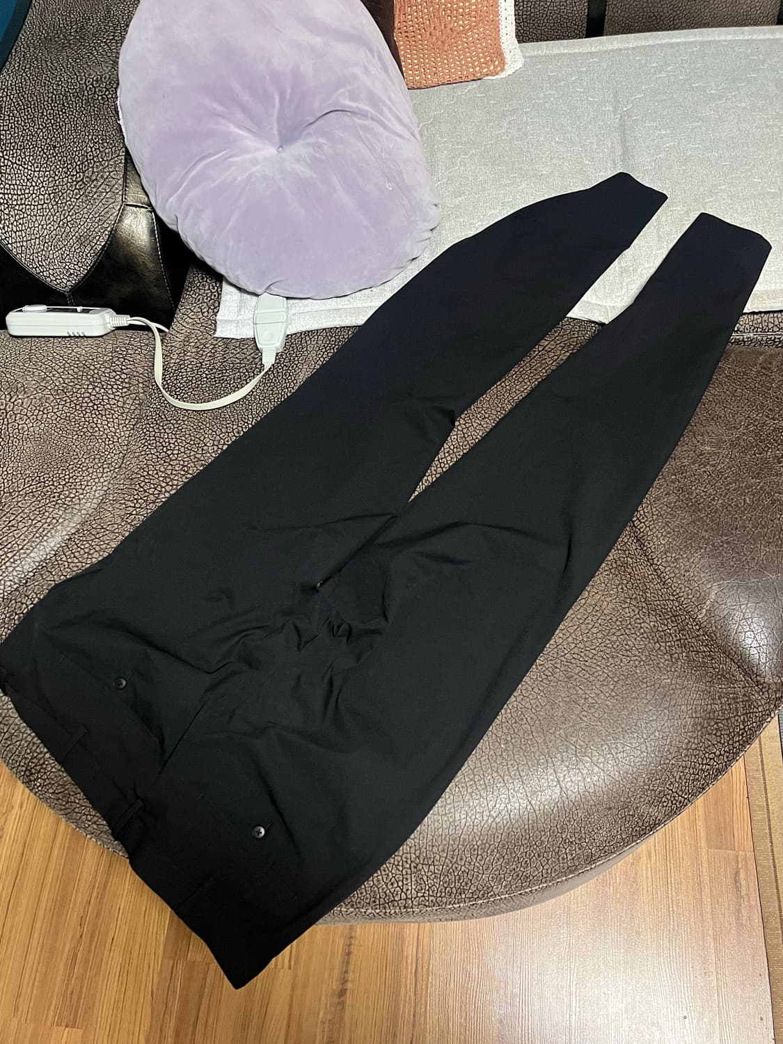 유니클로 감탄팬츠(라이트) 88 블랙 상품이미지2