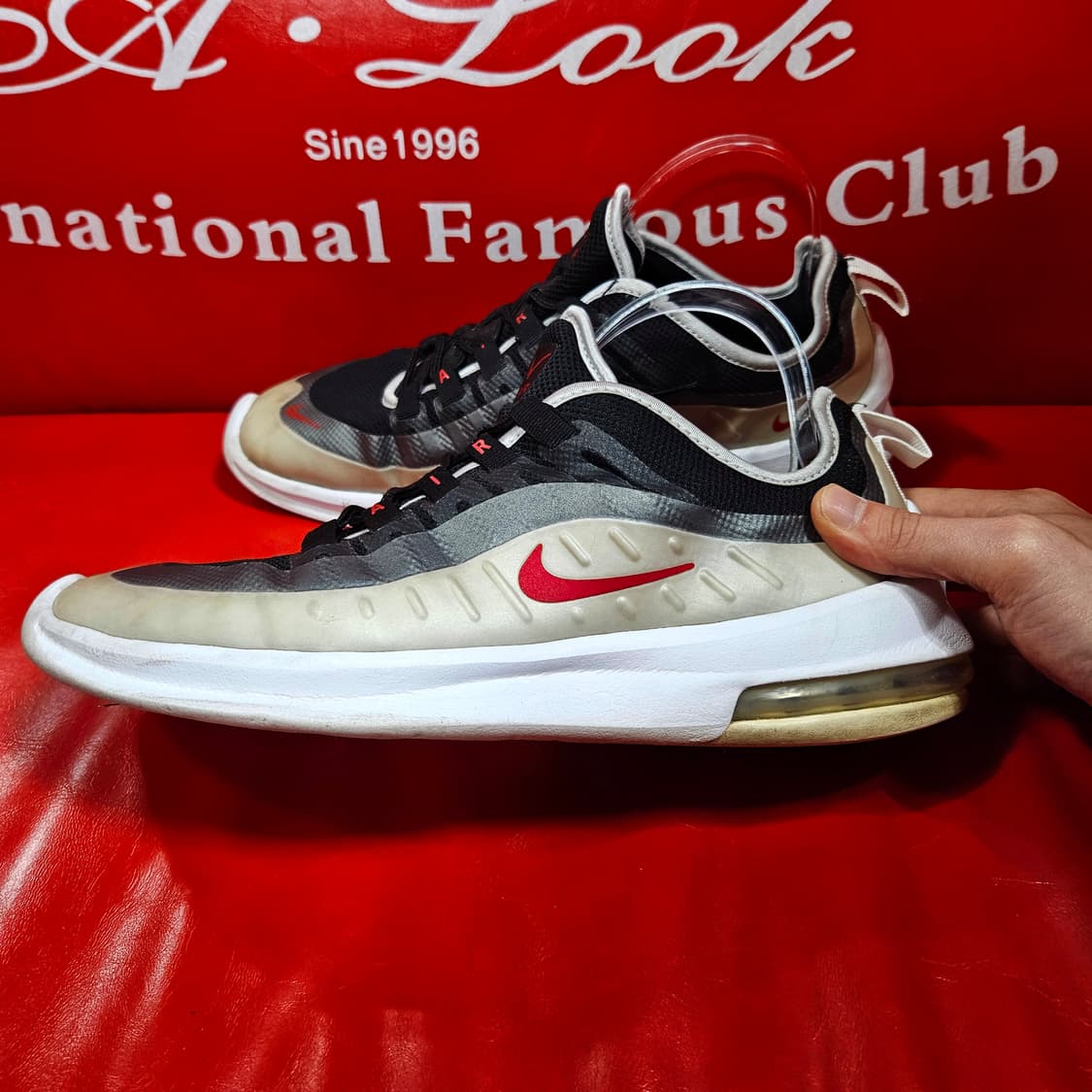 나이키(Nike) 에어맥스 엑시스 마징가 스니커즈 270size 상품이미지2