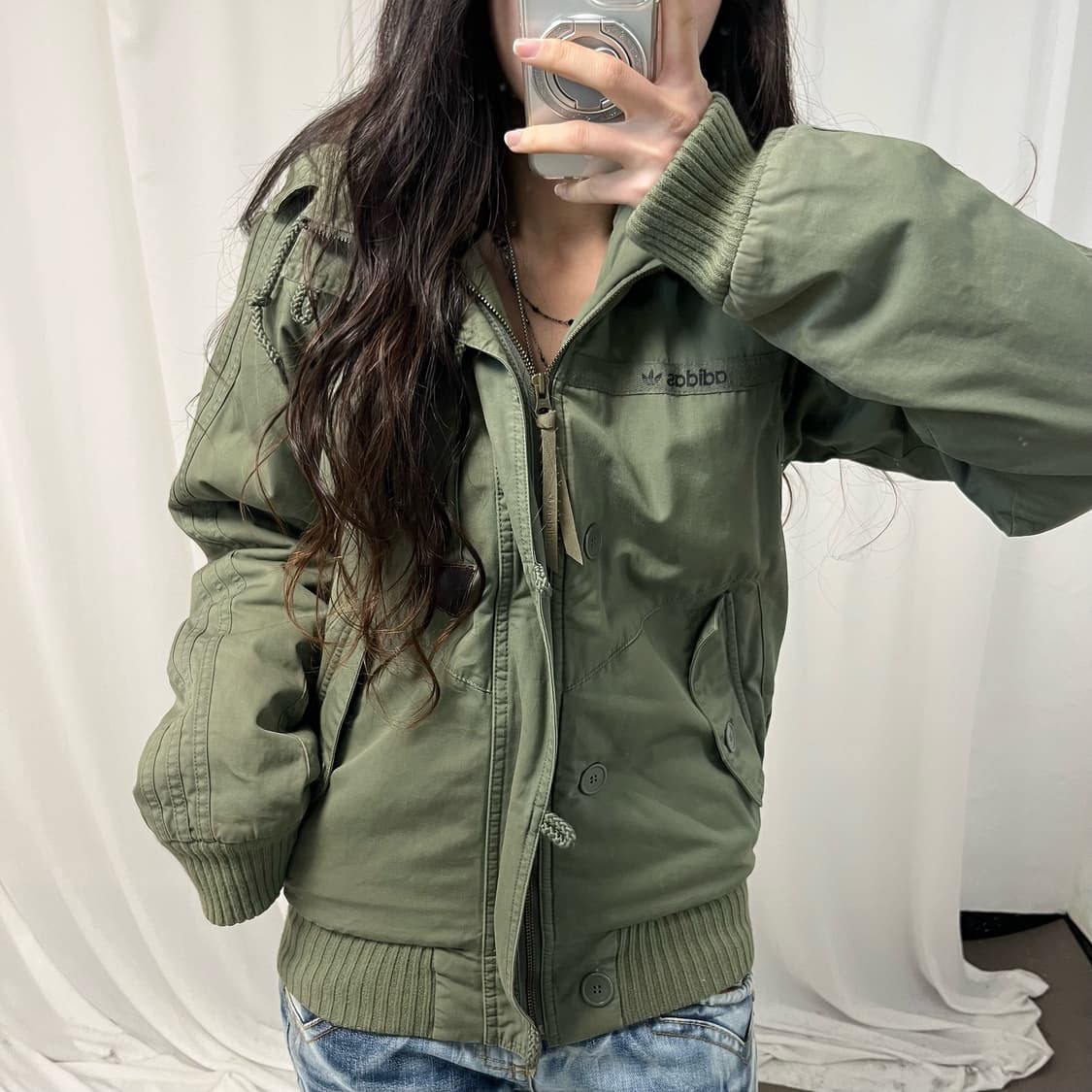 Adidas Khaki Bomber Jacket 상품이미지3