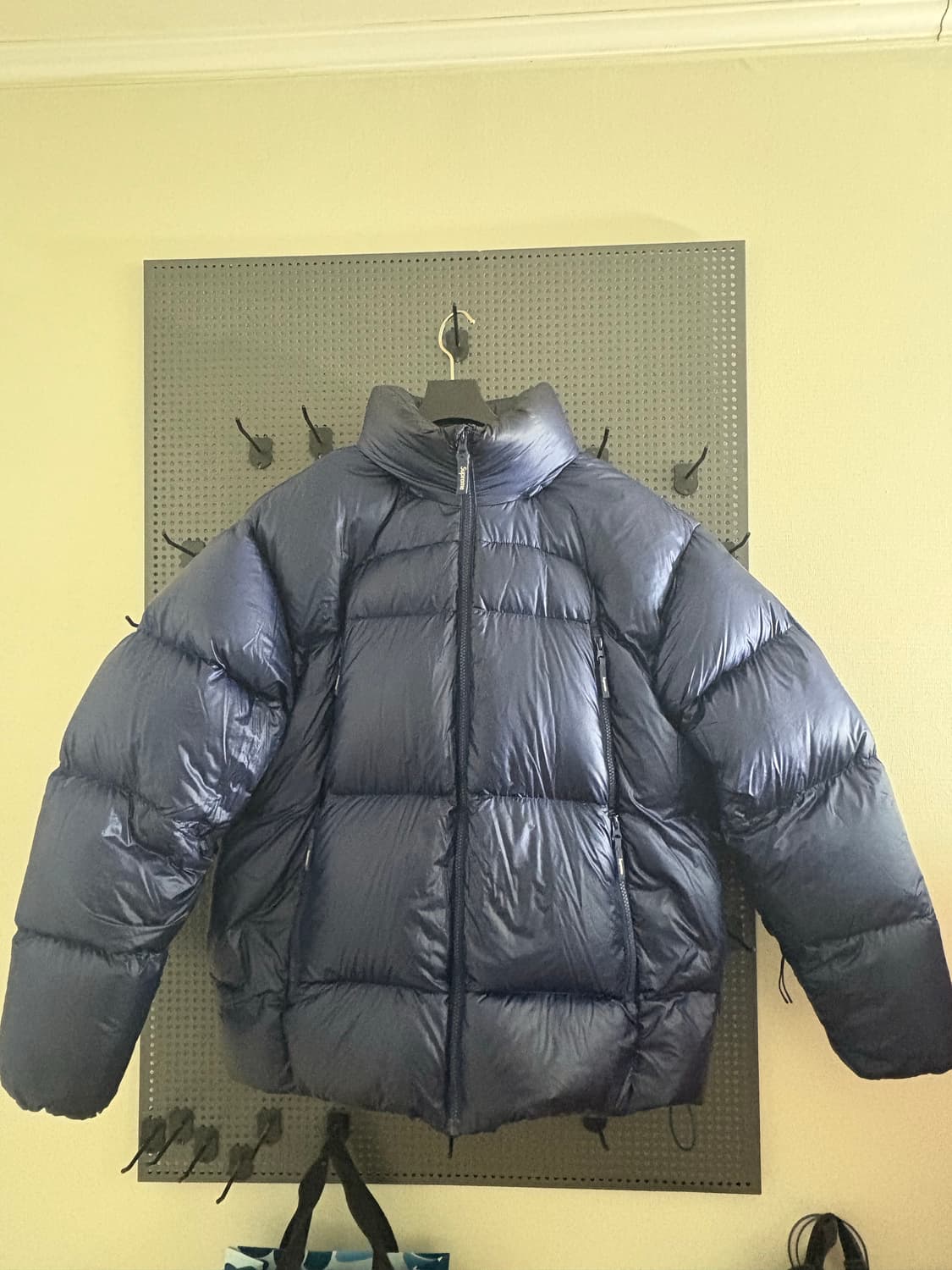 슈프림 페더웨이트 다운 퍼퍼 자켓 네이비 - 23FW 상품이미지1