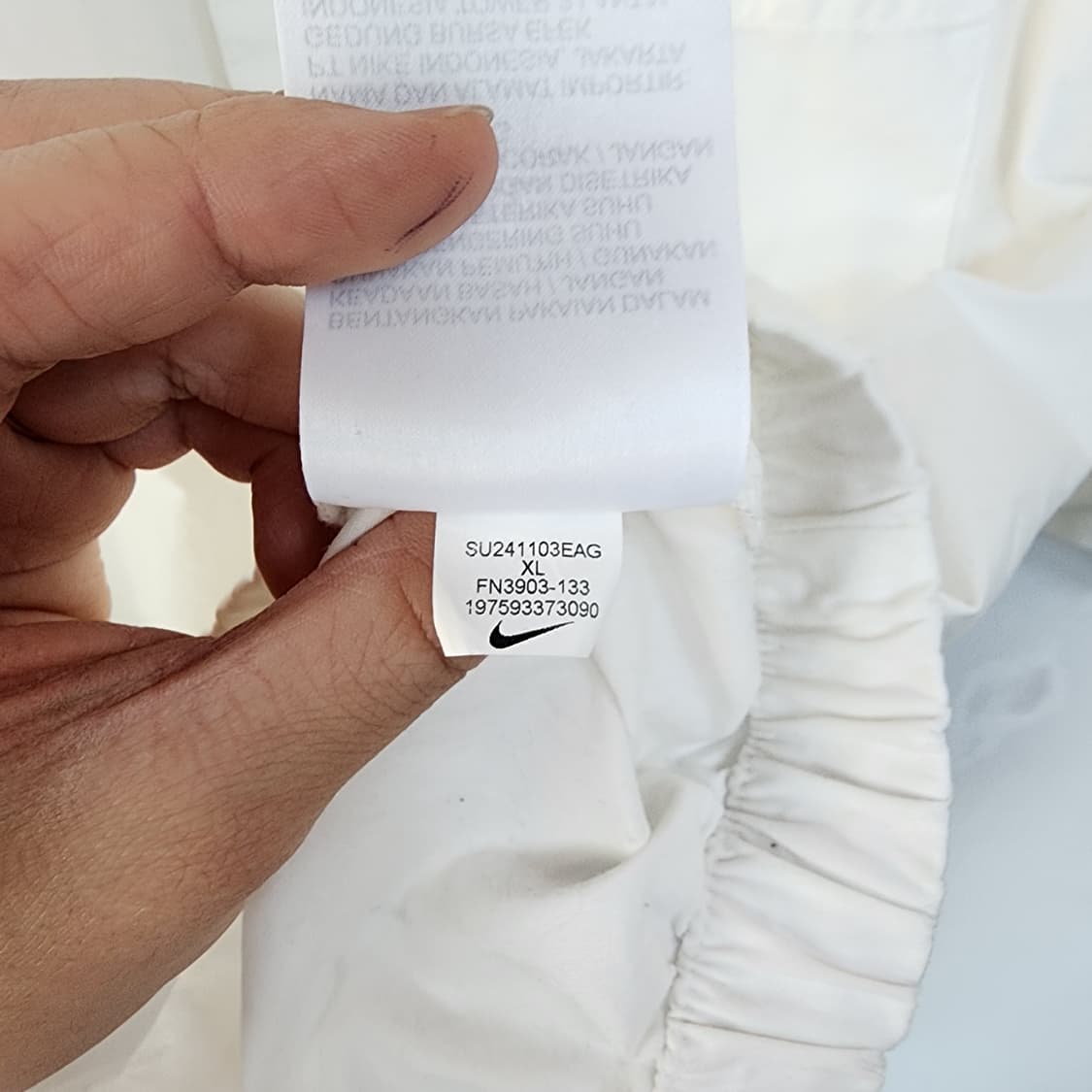 나이키 화이트 반팔 셔츠 상품이미지9