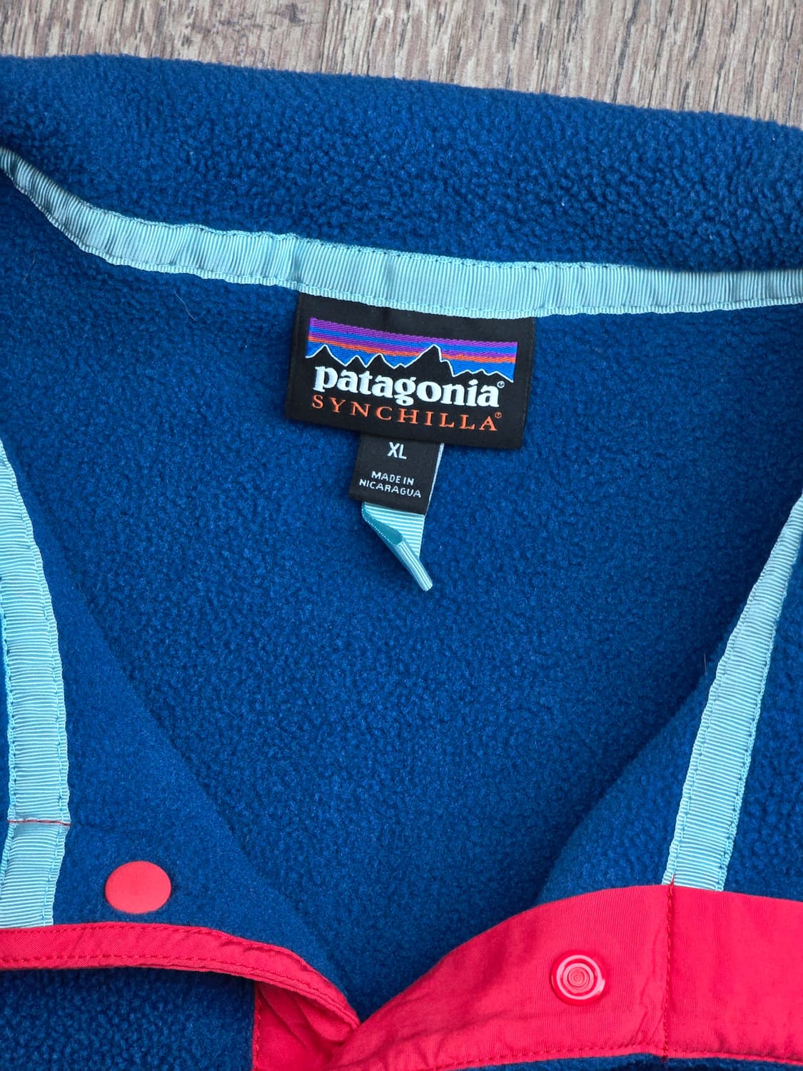 파타고니아 신칠라 블루 레드 XL 라이트웨이트 상품이미지3
