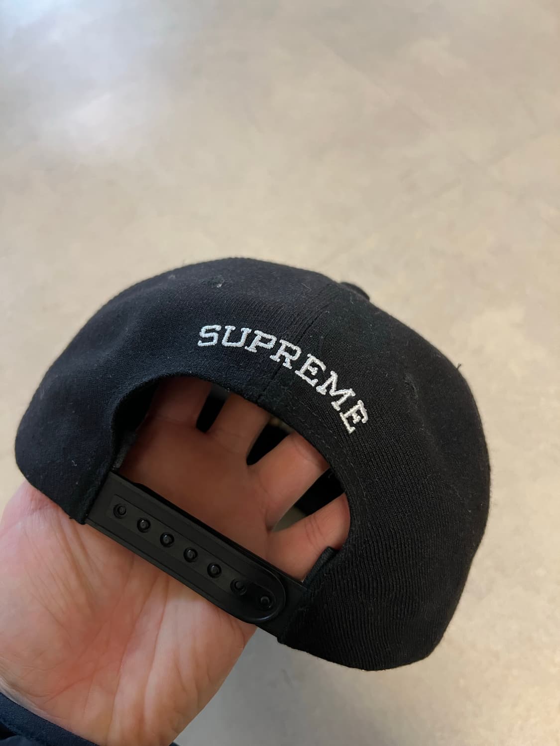 슈프림 X 멜빈스 블랙 캡 상품이미지2