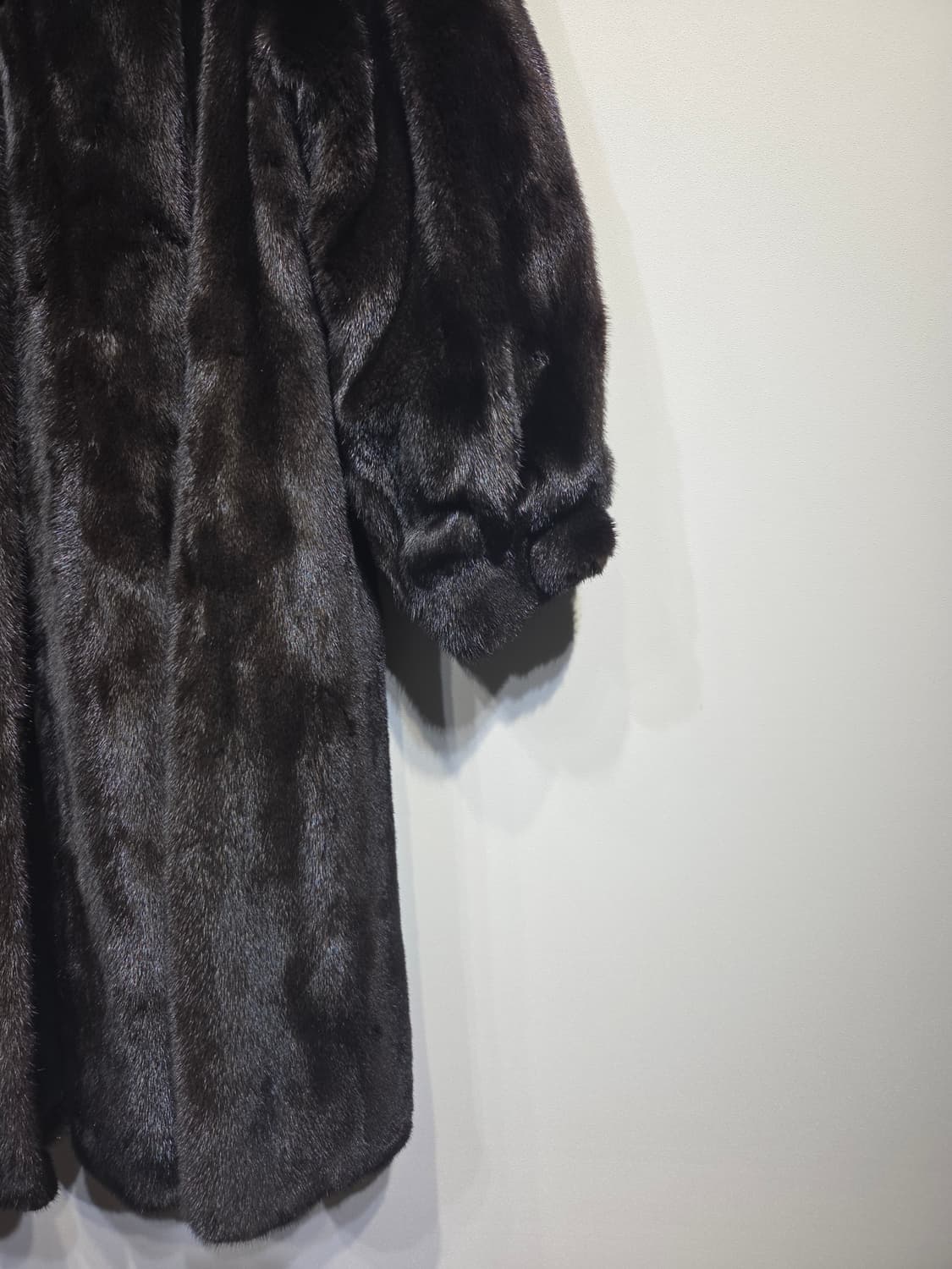 진도패션 르파르(Le Phare) 블랙그라마 리얼 밍크 코트 상품이미지5