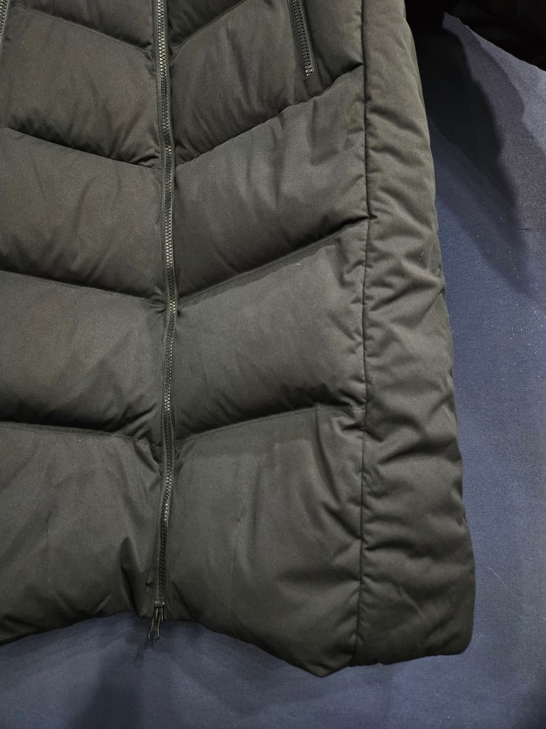 블랙야크 블랙컬러 남성 100 구스다운 롱패딩  상품이미지6