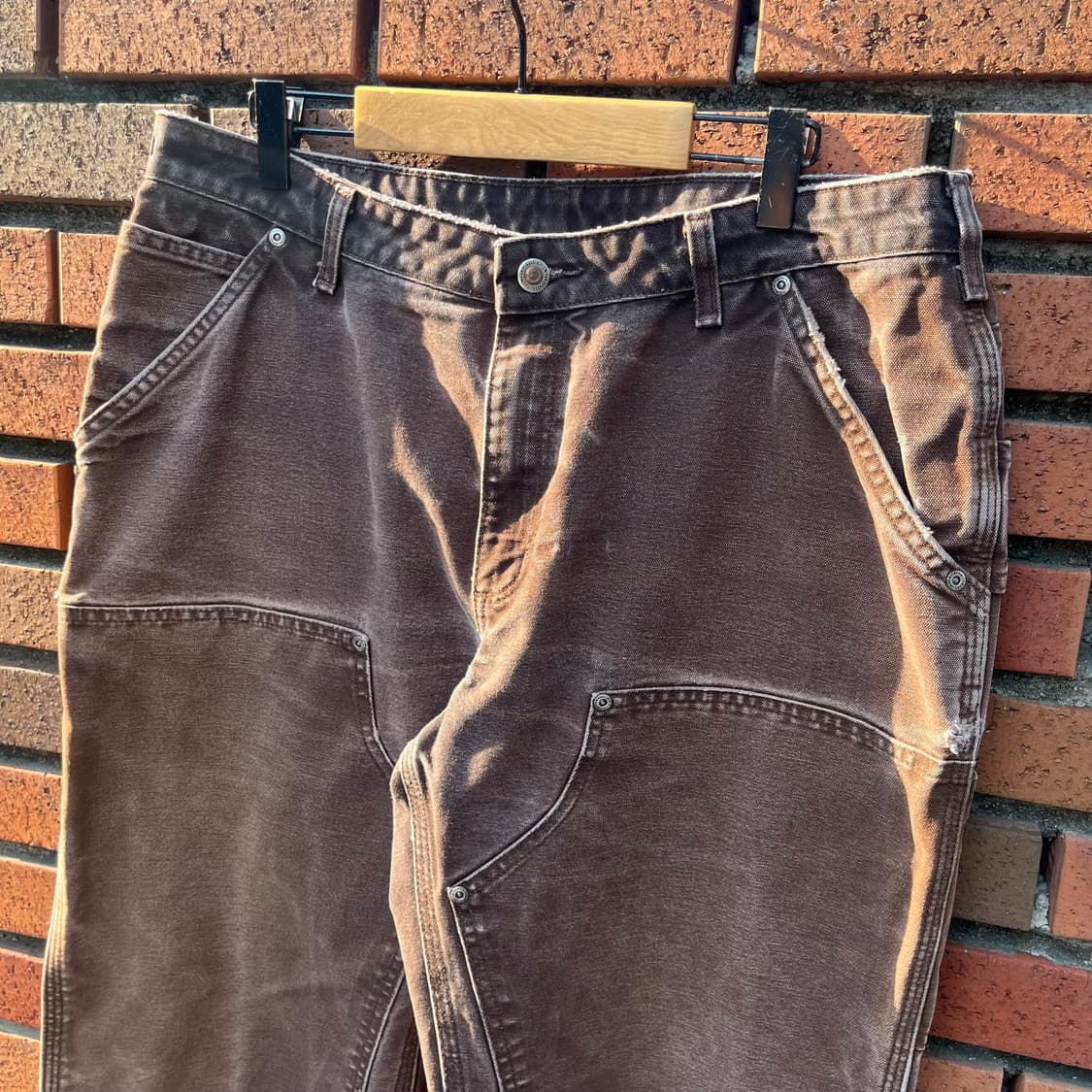 칼하트 브라운 더블니 워크 팬츠 (35“) 상품이미지4