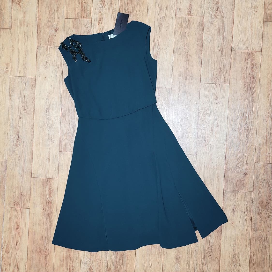  모조에스핀(MOJO.S.PHINE) 비즈장식 원피스 55-66 새상품 상품이미지1