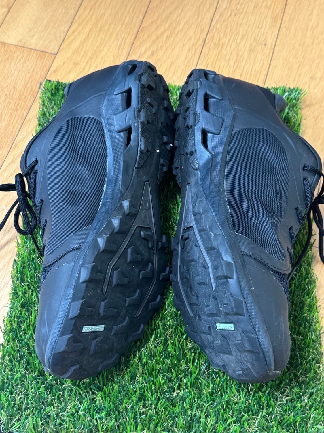 온러닝X파프 클라우드벤처 피크 올 블랙 (255) 상품이미지4