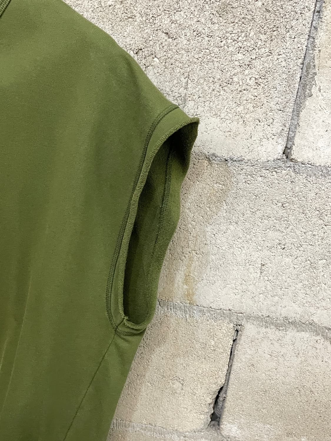 드리스 반 노트 슬리브리스 스웨셔츠  상품이미지6