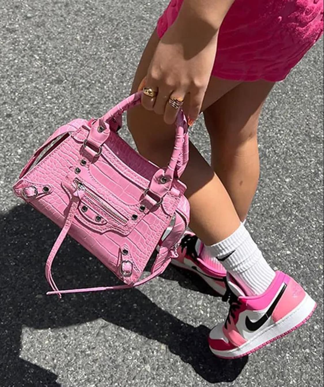 이즘마켓 모터백 상품이미지1