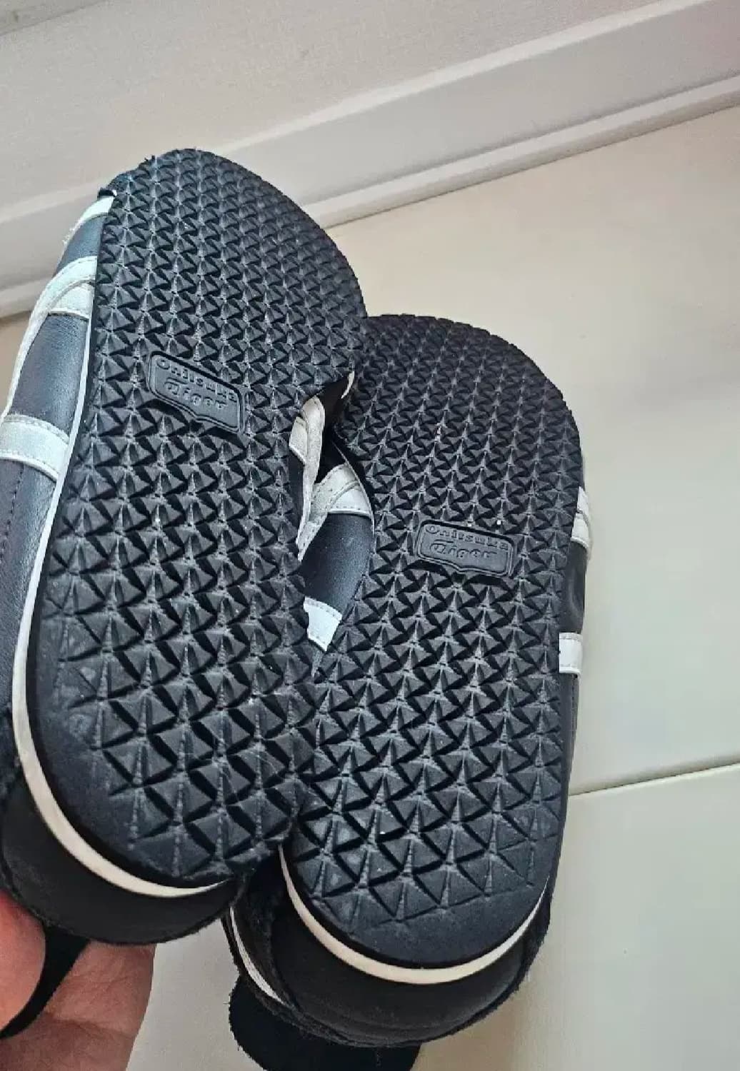 오니츠카타이거 멕시코66 블랙 화이트 275사이즈  상품이미지3