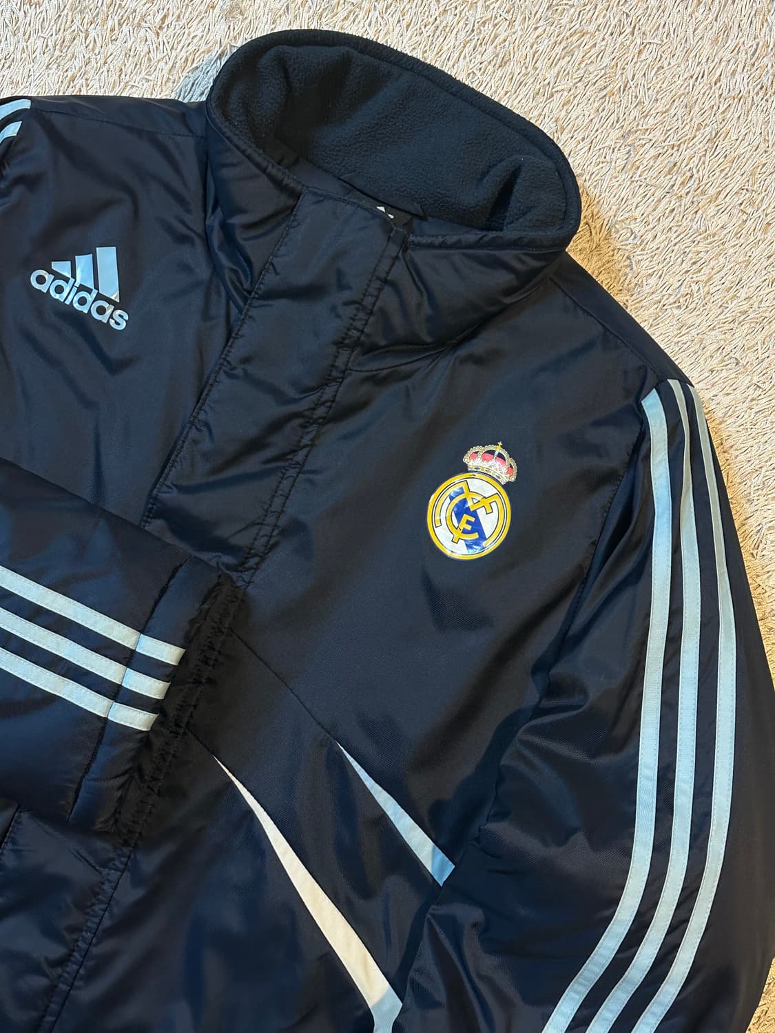 대장급) 아디다스 레알 마드리드 점퍼 패딩 네이비 상품이미지2