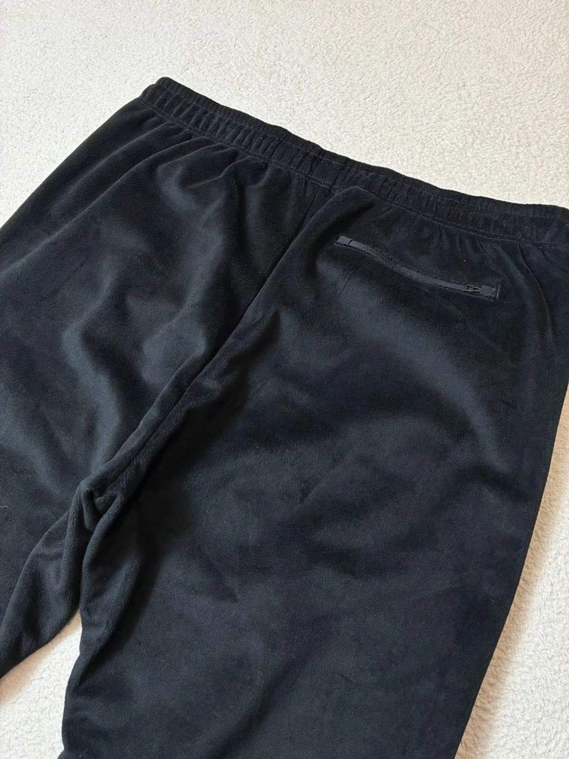 아디다스 이큅먼트 벨벳 니 스웻 팬츠 PN6964 상품이미지5