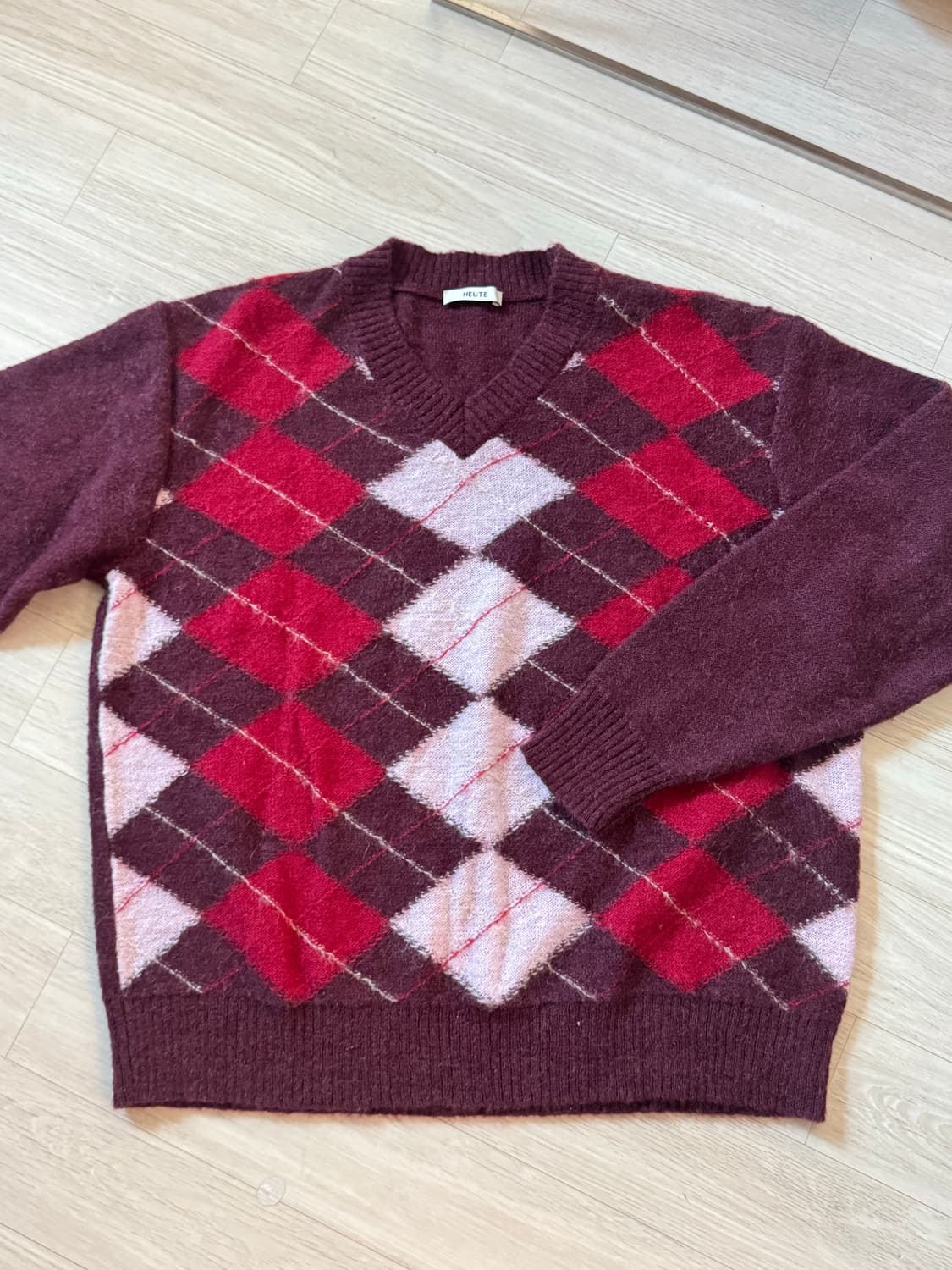 호이테 브이넥 니트  상품이미지1