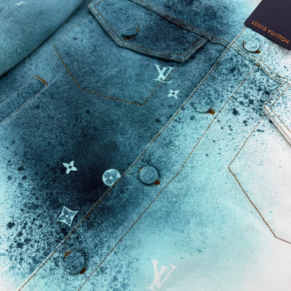 { 50 } 루이비통 스프레이 데님 자켓 상품이미지2