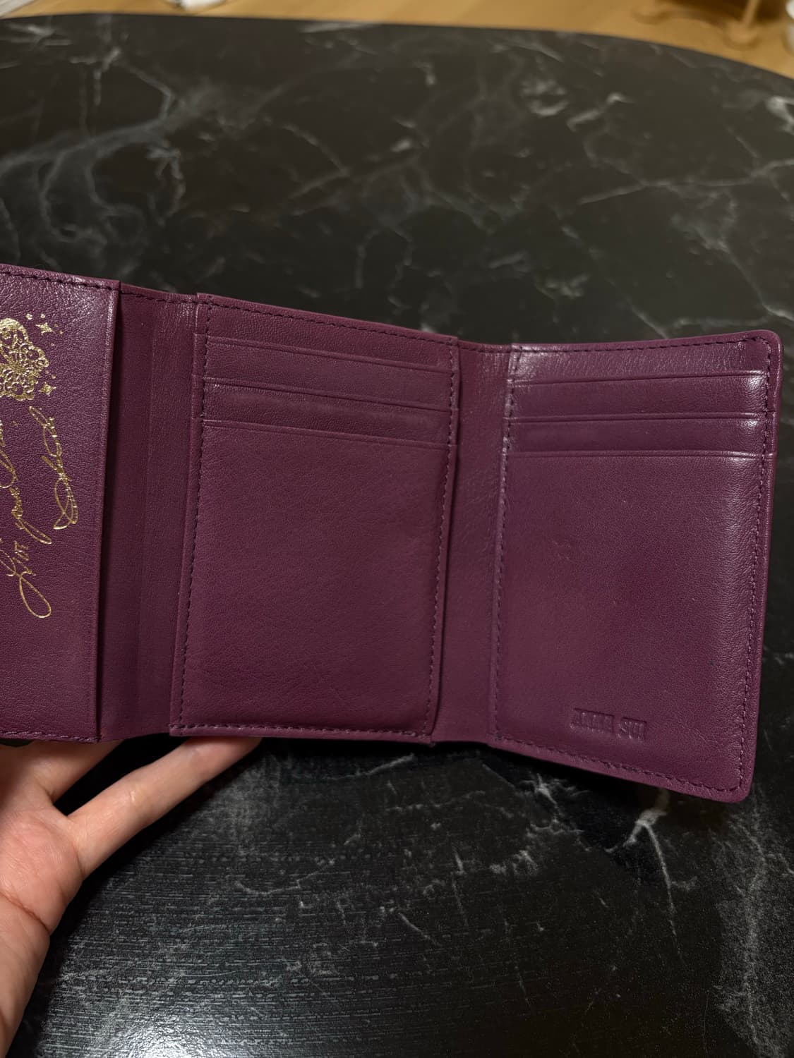 안나수이 버건디 카드지갑 상품이미지4