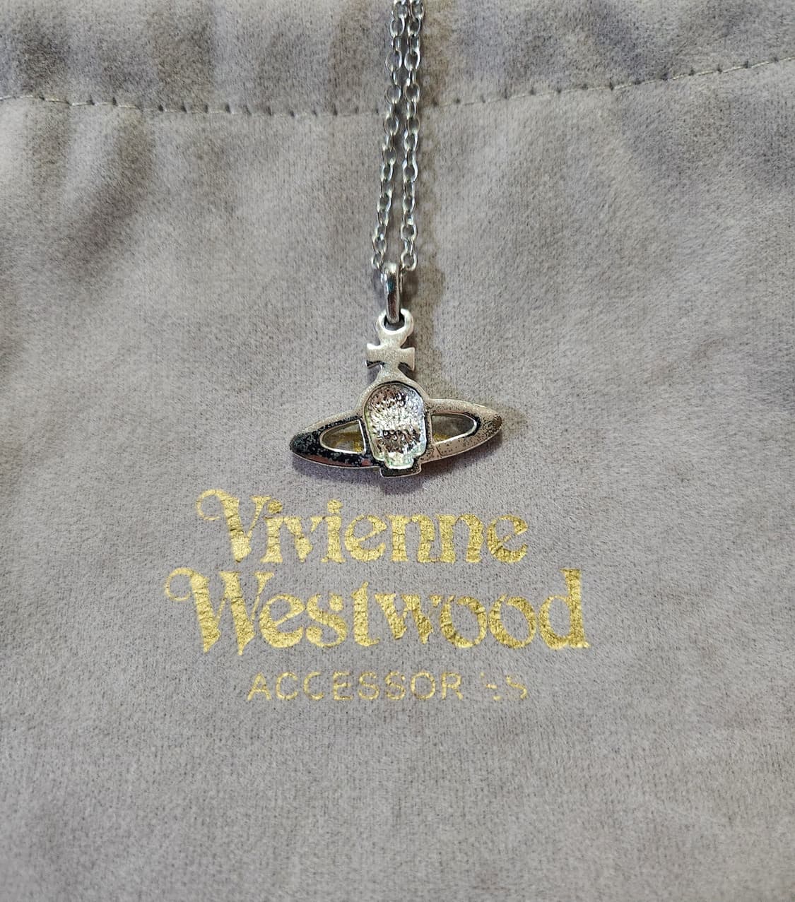 비비안웨스트우드 스컬 orb 목걸이 상품이미지3