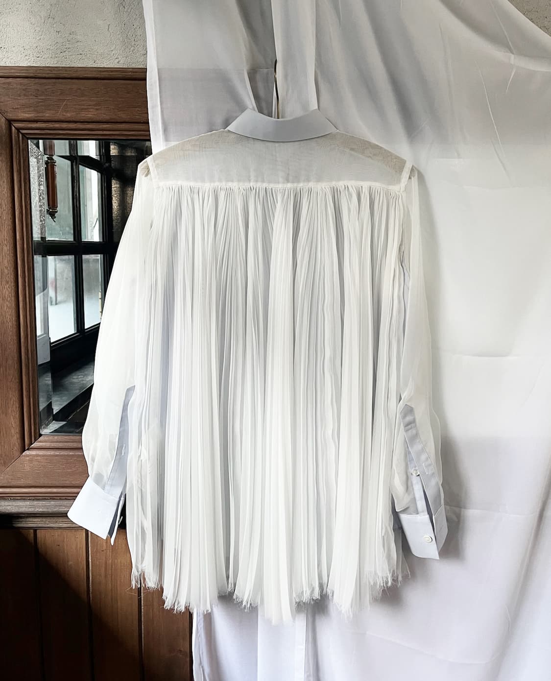SACAI back pleated shirt 상품이미지6