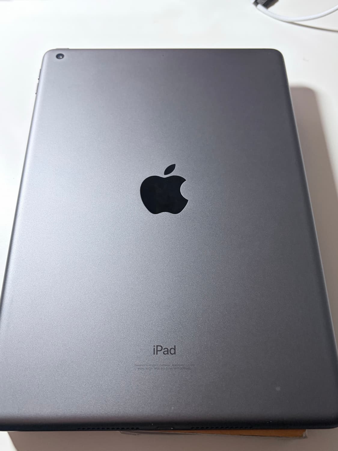 아이패드 8세대 32 와이파이+ 애플펜슬 상품이미지1