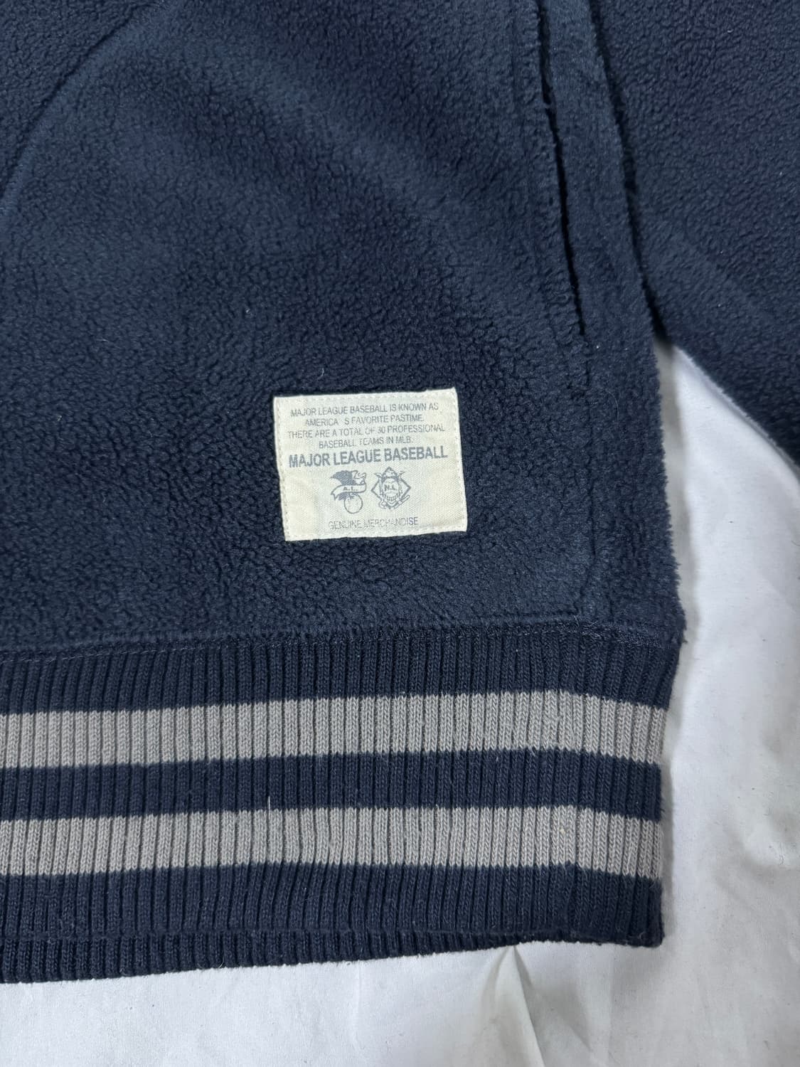 유니클로 mlb 뉴욕 양키즈 플리스 반집업 상품이미지5