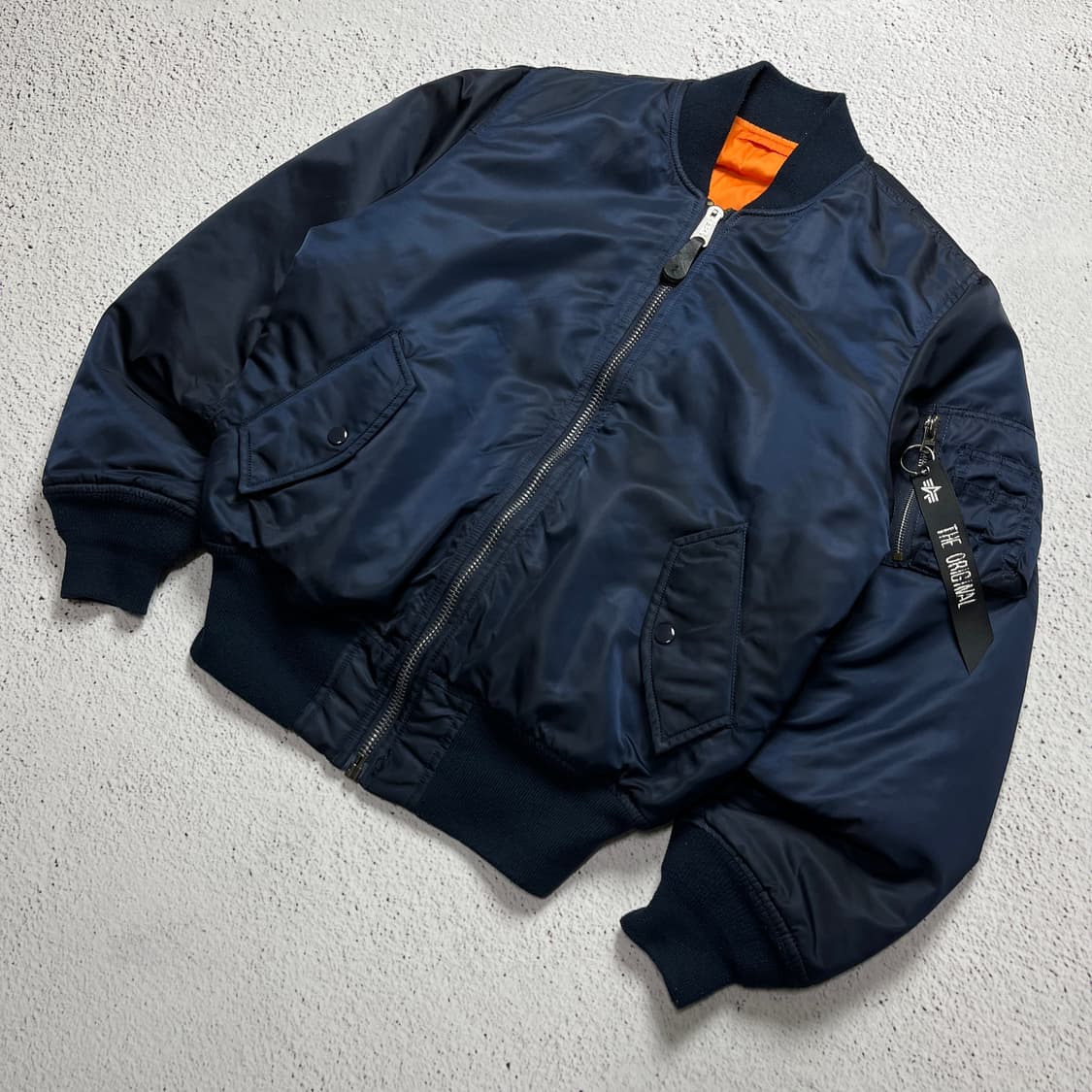 Alpha Industries MA-1 Flight Jacket 상품이미지1