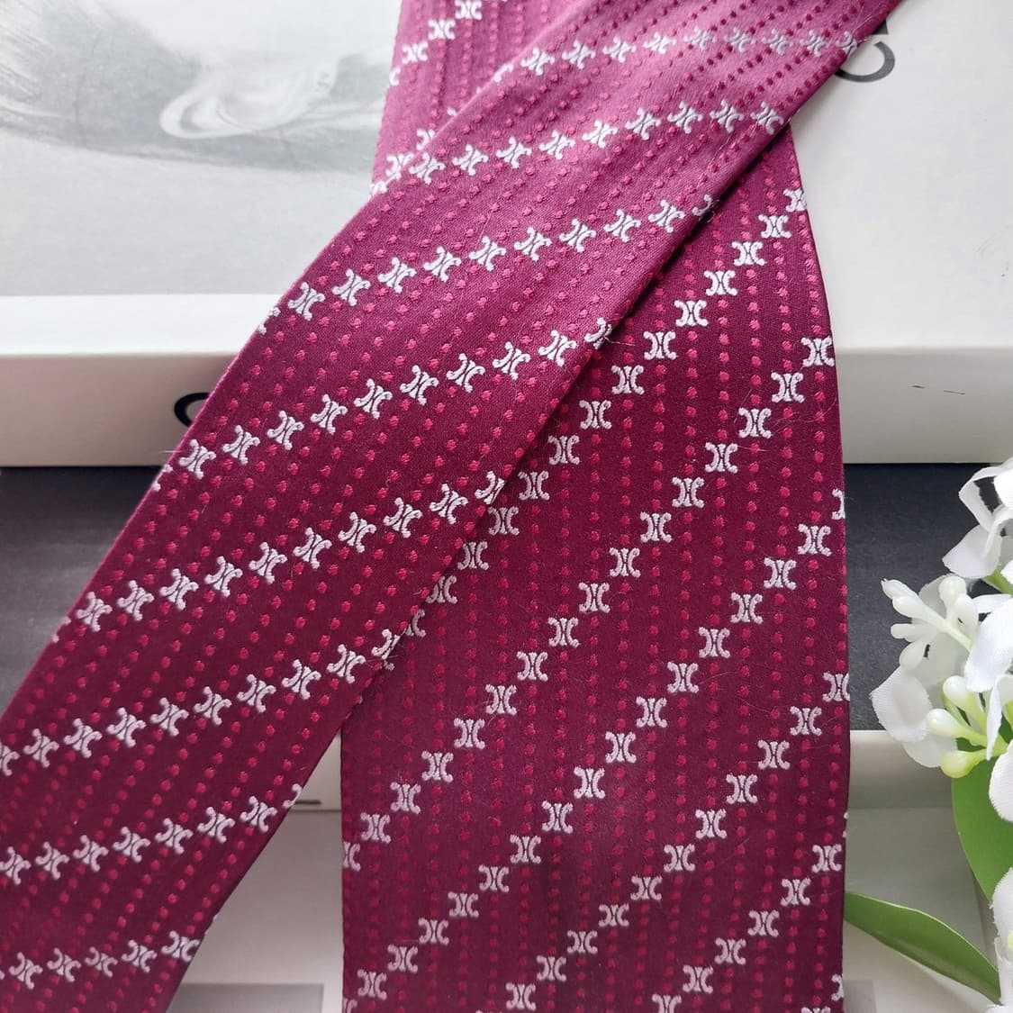 셀린느 실크 퍼플 트리오페 패턴 넥타이 9cm A+등급 K2158 상품이미지3