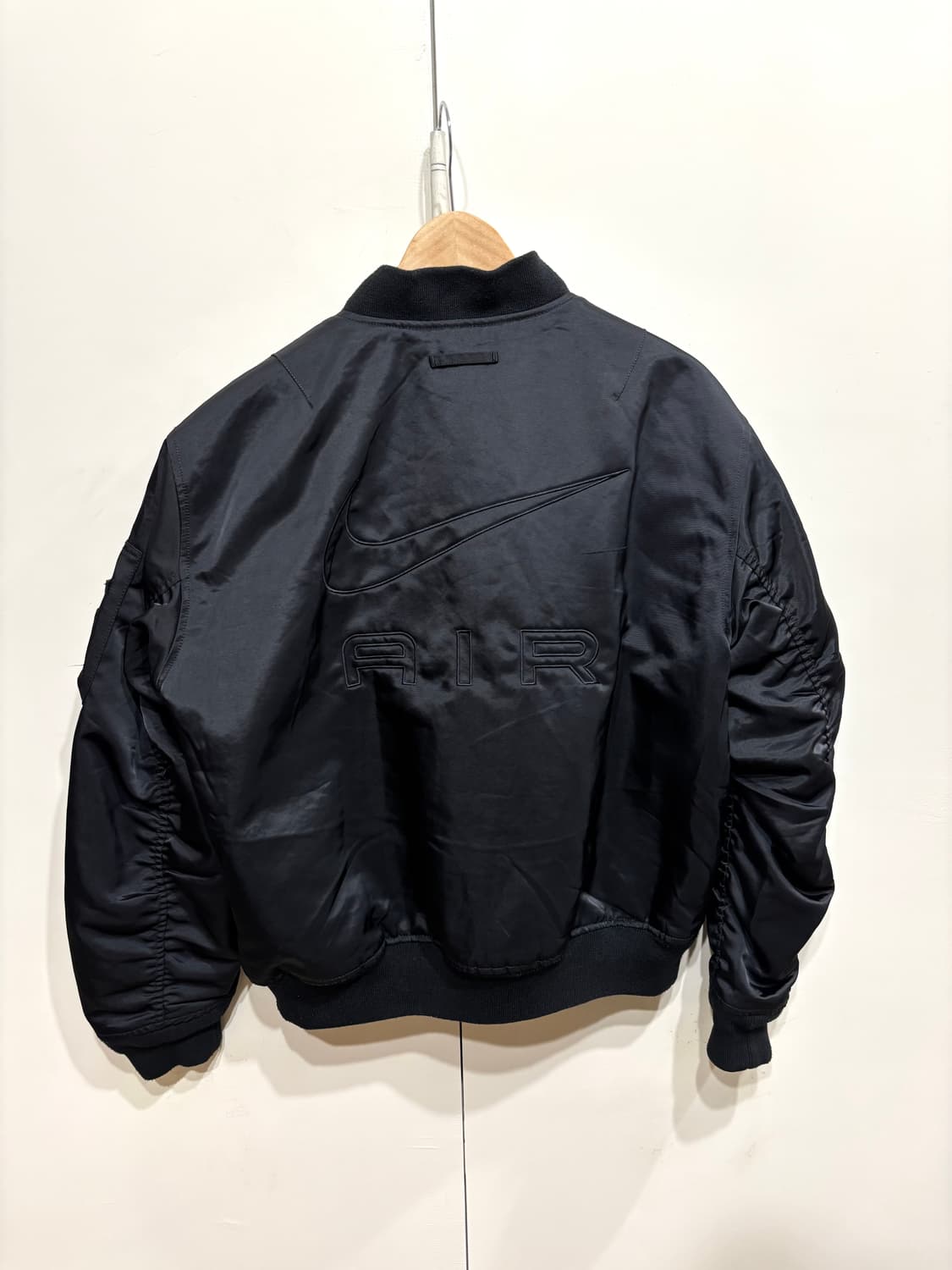 nike AIR 나이키 에어 블랙 봄버 재킷 패딩 상품이미지2