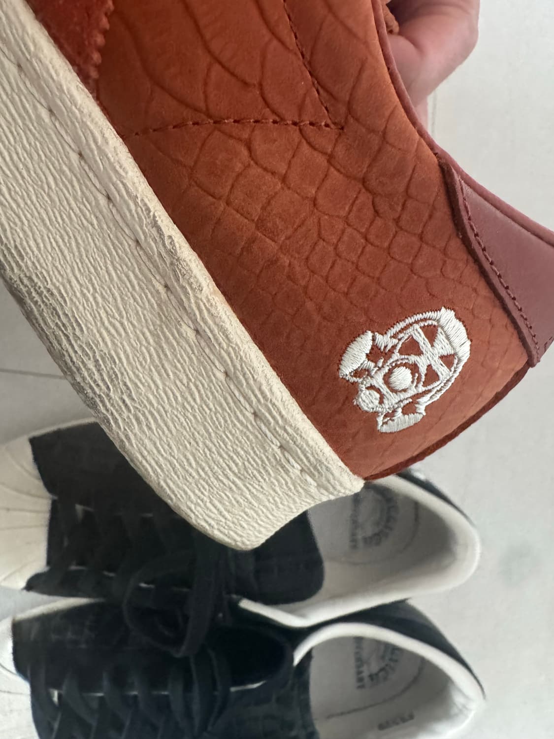 아디다스 슈퍼스타 컨소시움 (카시나,네이버후드) 상품이미지3