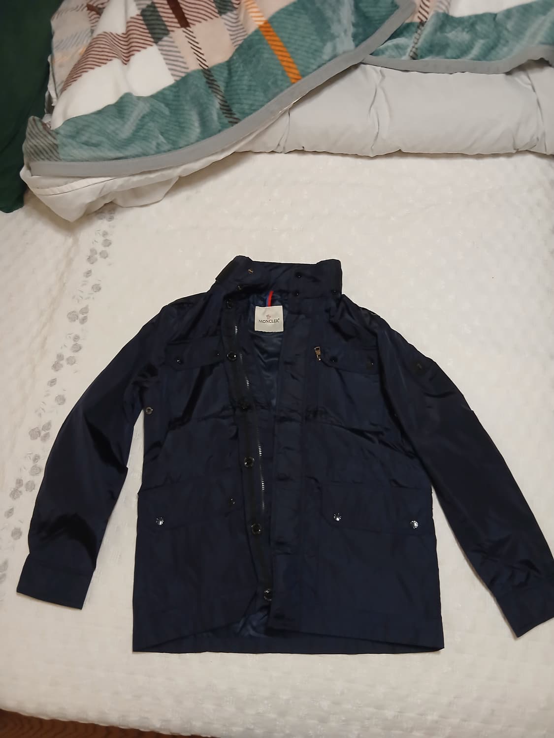 몽클레어 남자 네이비 바람막이 상품이미지1