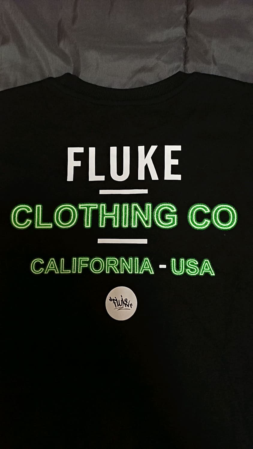 플루크 긴팔 실측100 가슴54 기장72 상품이미지4