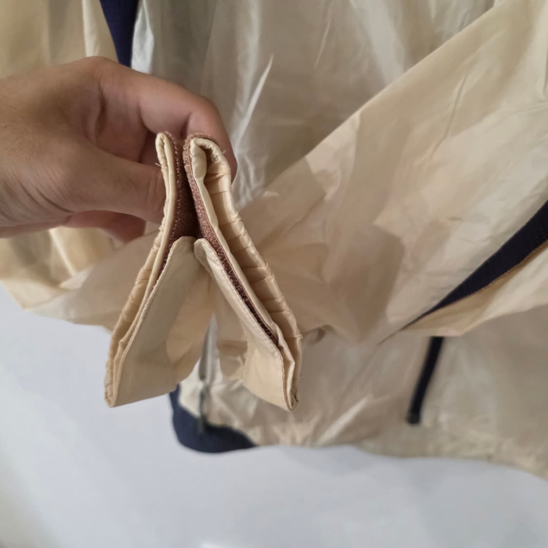 블랙야크 바람막이 점퍼 105 베이지 상품이미지4