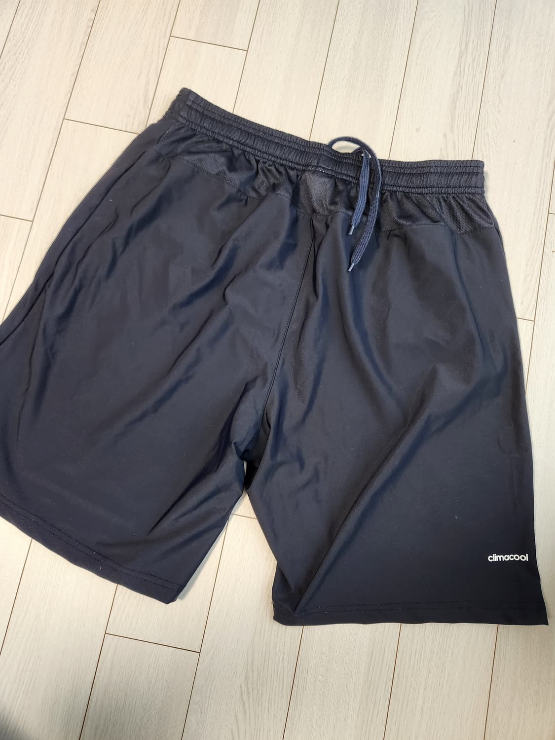 아디다스 b2b kn pt5 반바지 사이즈110(2xl)

여러 중고사이 상품이미지5