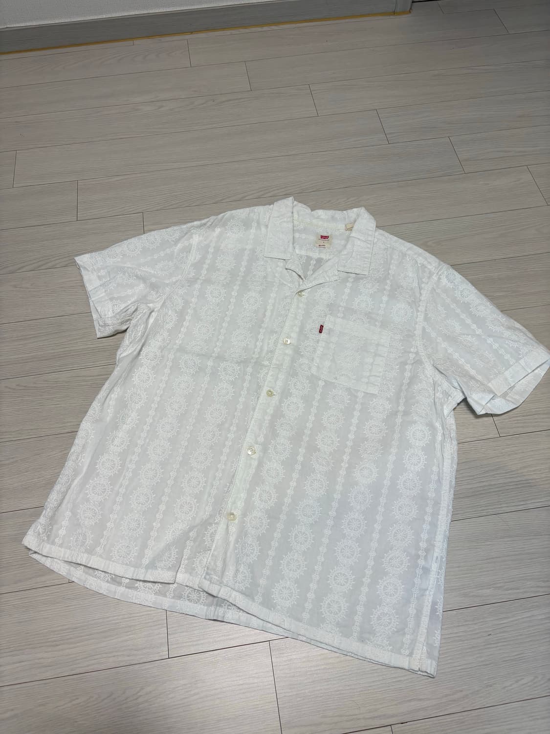 리바이스 빈티지 패턴 셔츠 화이트 L(103-105) 상품이미지1