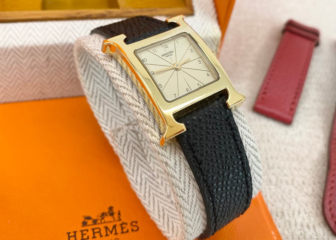 에르메스 H아워 1.201 금장 여성용 쿼츠 PM 사이즈 상품이미지4