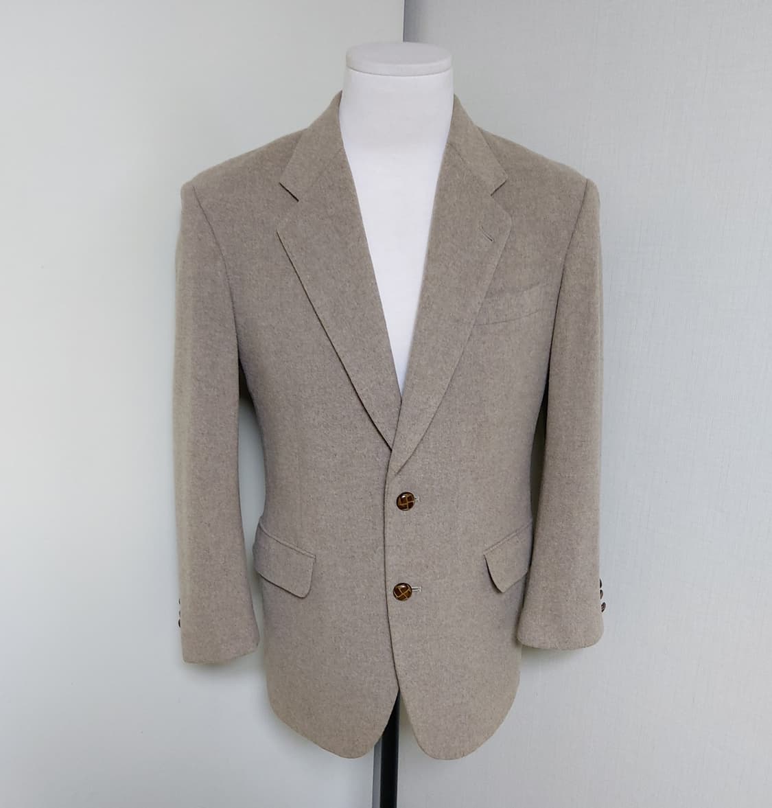 울 캐시미어 혼방 남성 캐주얼 블레이저(90~95)

 상품이미지1