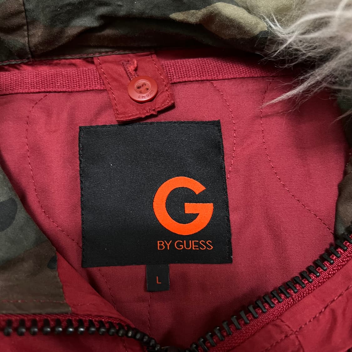 게스 여성 안감내피 양털 램퍼 후드 개파카 야상점퍼 [버건디] L/100 상품이미지4
